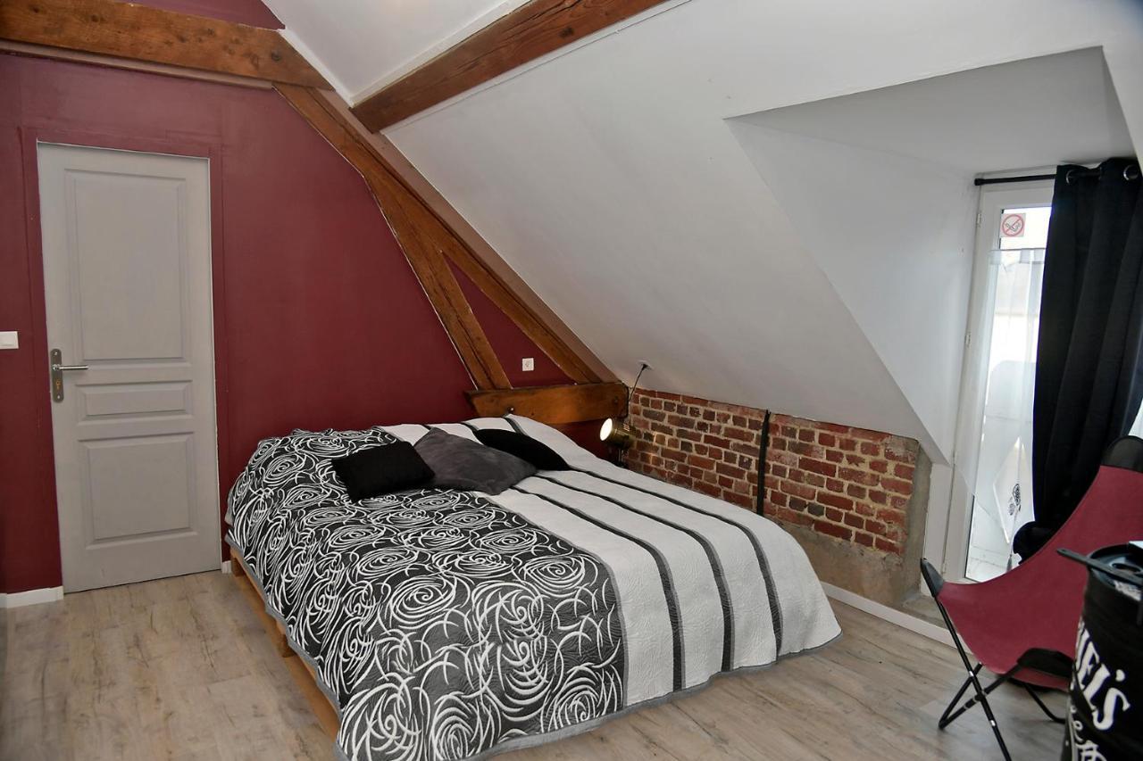 Les Colombines Bed & Breakfast Hombleux Eksteriør bilde